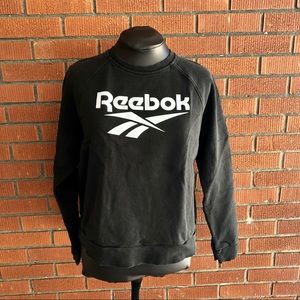 Reebok Big letter Sweater Pullover
